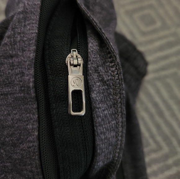 Lululemon MEN Athletica Sporty Short Men Size S Gray Color GYM Running - Picture 3 of 11